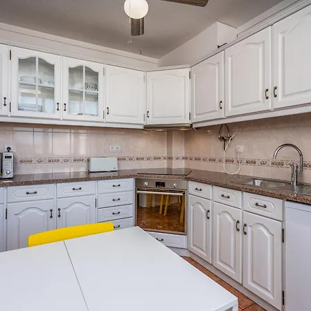 Lovely Apartment, Sea Views, Rooftop Terrace #1974 公寓 *