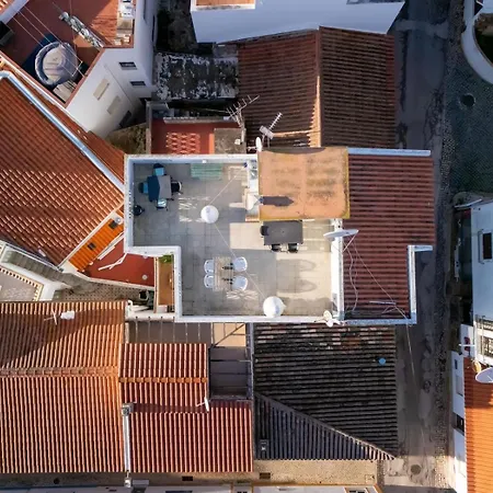 Lovely Apartment, Sea Views, Rooftop Terrace #1974 דירה *