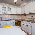Lovely Apartment, Sea Views, Rooftop Terrace #1974 Daire *